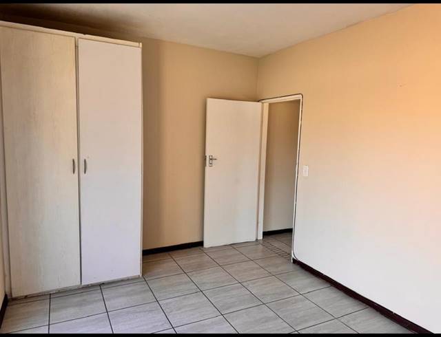 2 BEDROOM PROPERTY TO RENT IN CASHAN